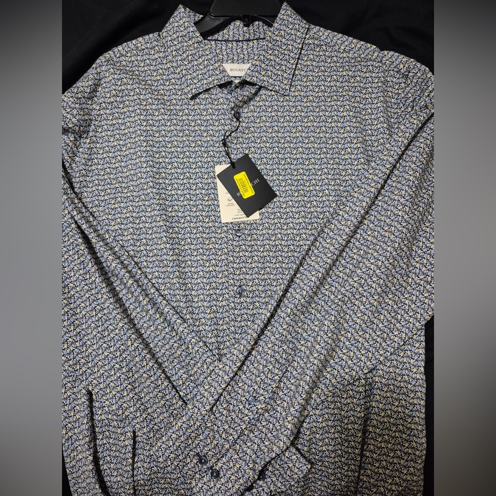 Bugatchi Men’s dress shirt